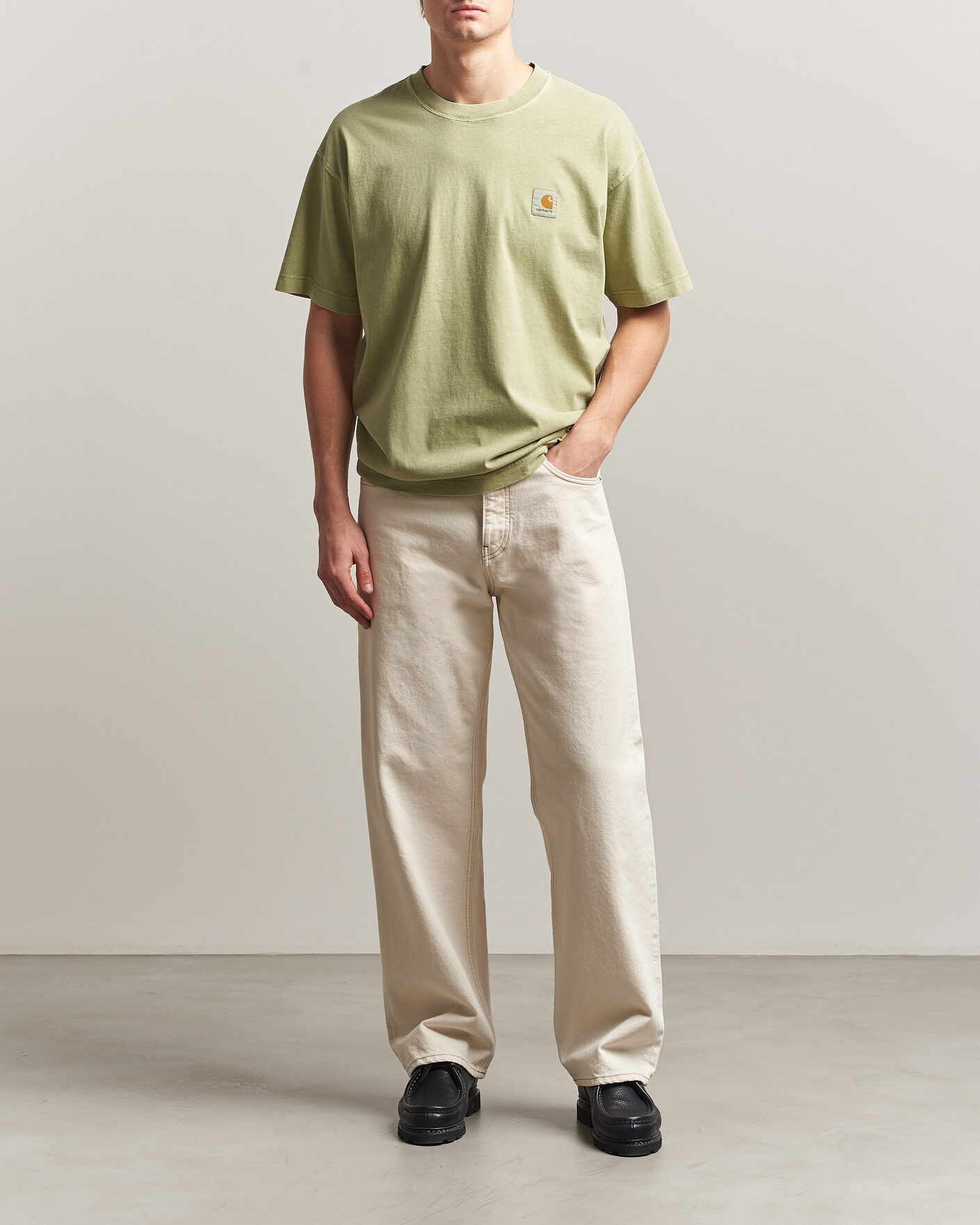 Herr | T-Shirts | Carhartt WIP | Nelson Cotton T-Shirt Gentle Green