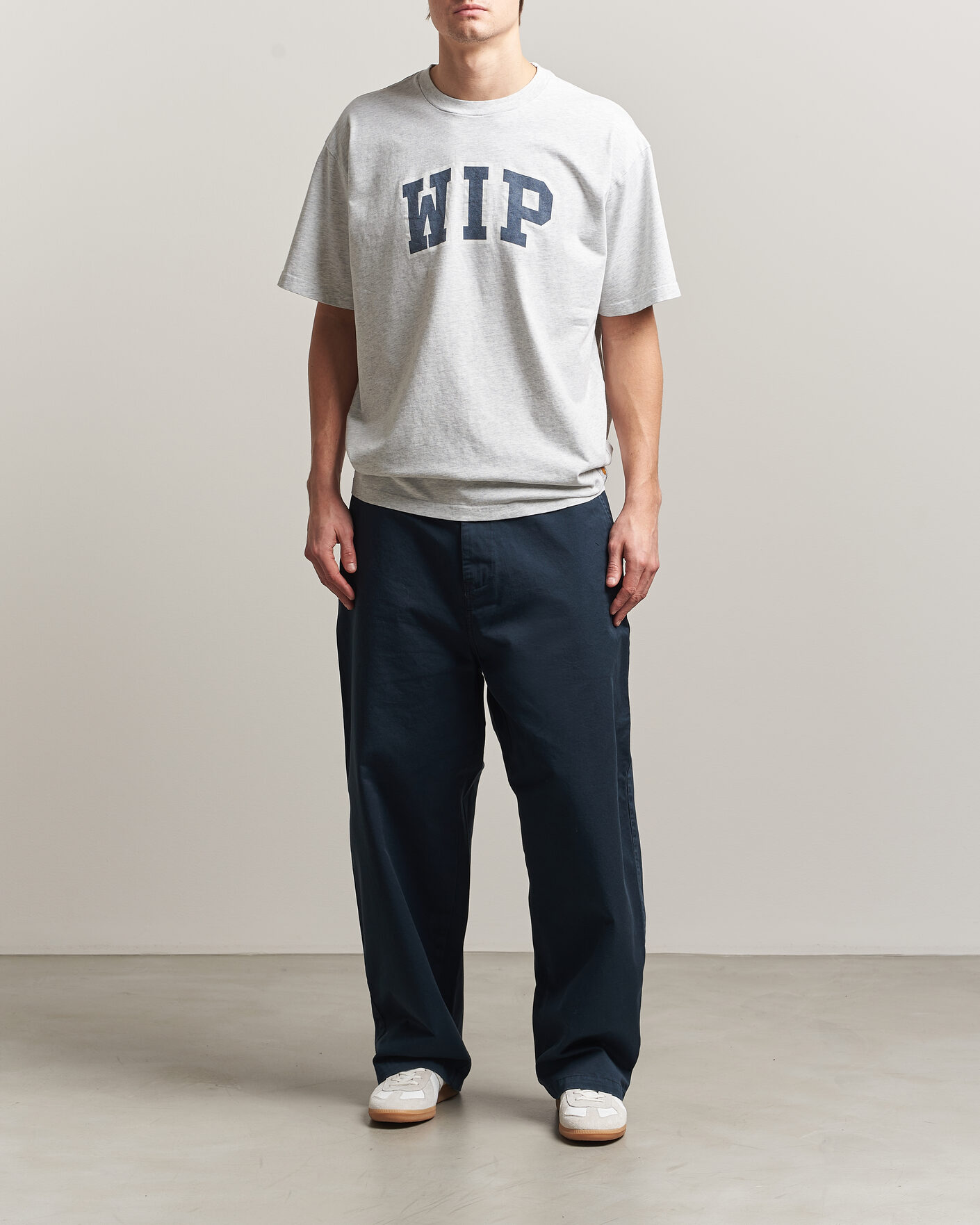 Herr | Byxor | Carhartt WIP | Brady Pants Carbon Blue