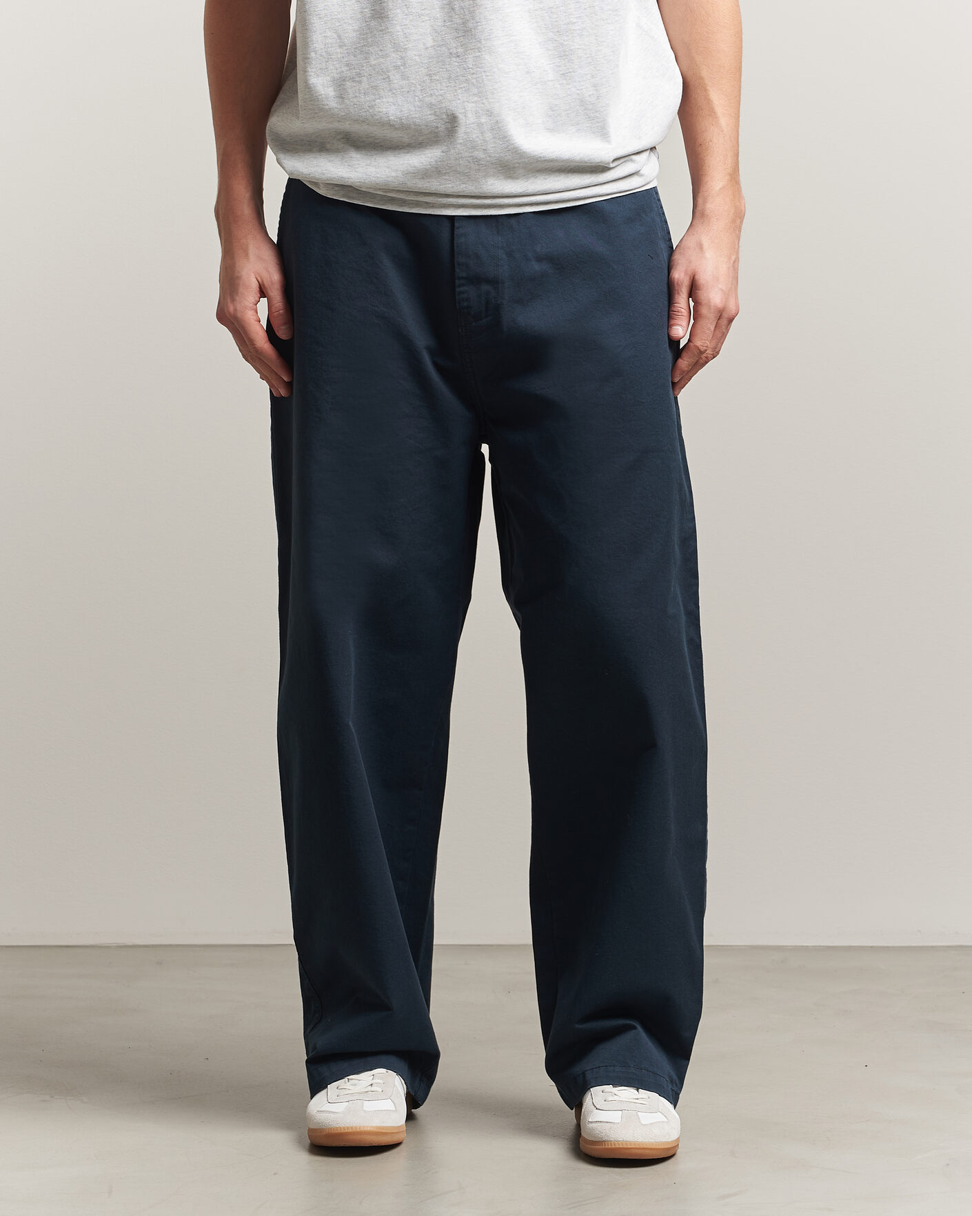 Herr | Byxor | Carhartt WIP | Brady Pants Carbon Blue