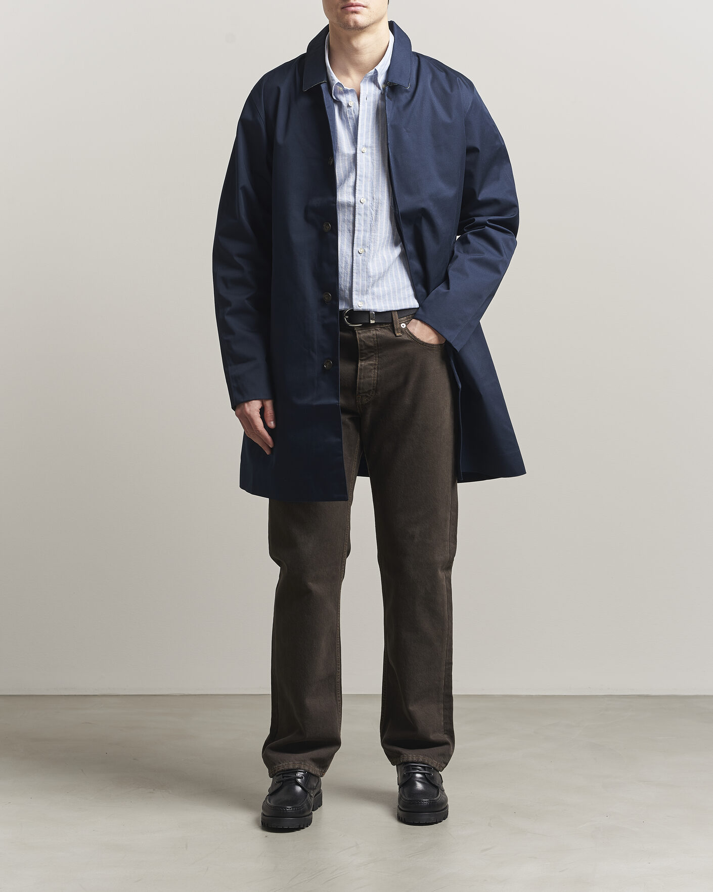Herr | Jackor | Barbour Lifestyle | Rokig Waterproof Car Coat Navy