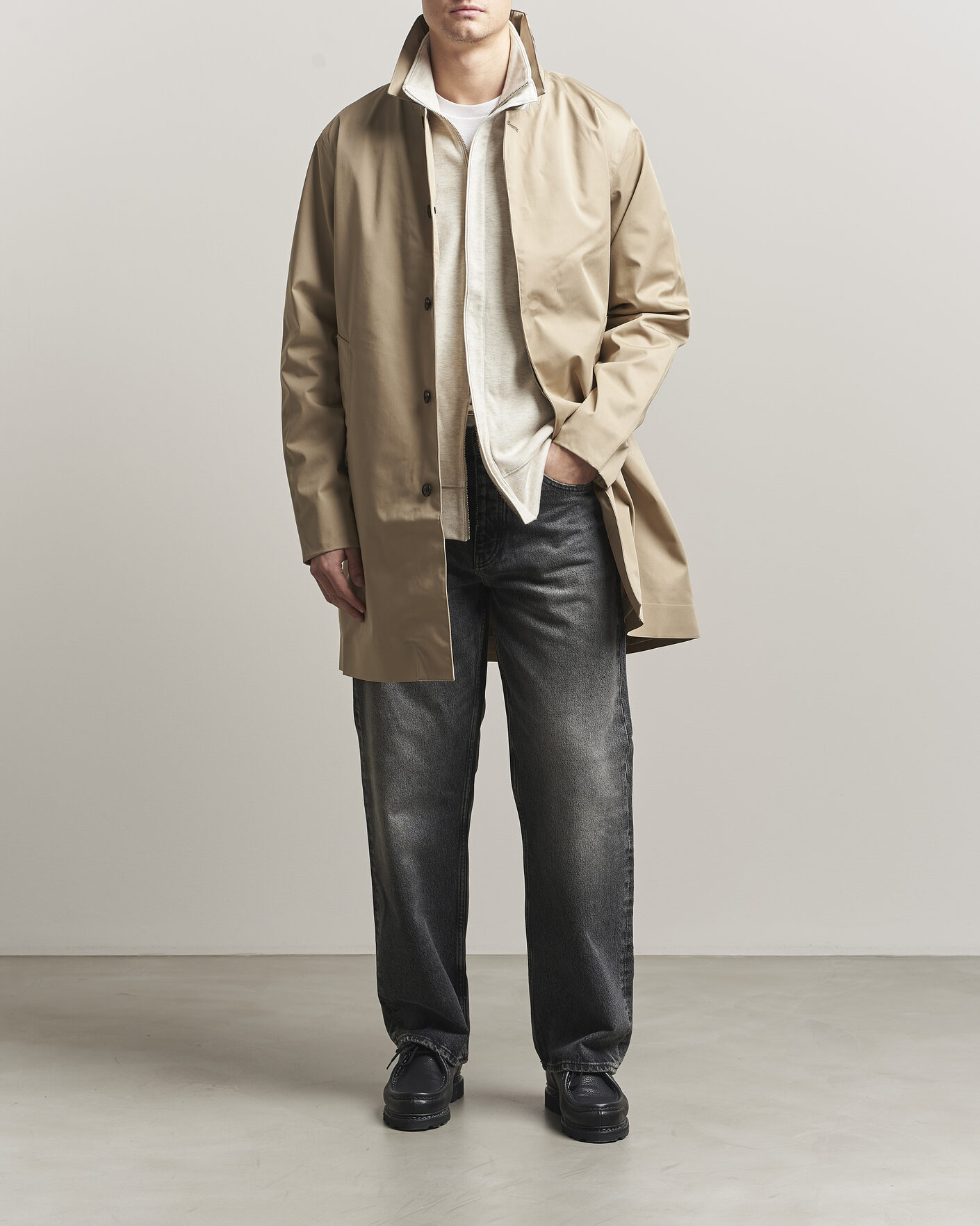 Herr | Jackor | Barbour Lifestyle | Rokig Waterproof Car Coat Washed Stone