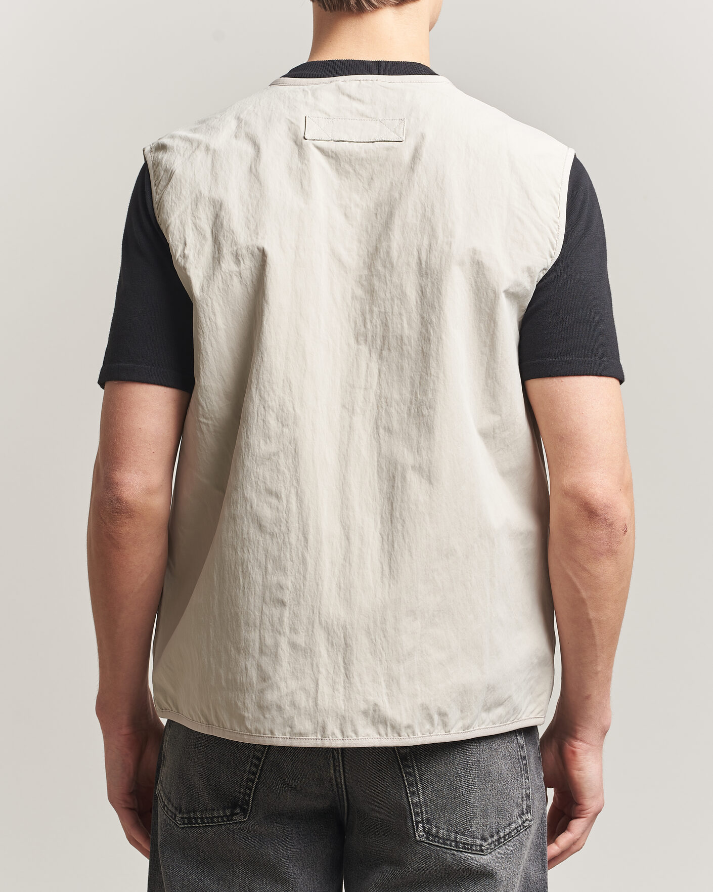 Herr | Västar | Barbour Lifestyle | Re-Engineered Flyweight Gilet Mist