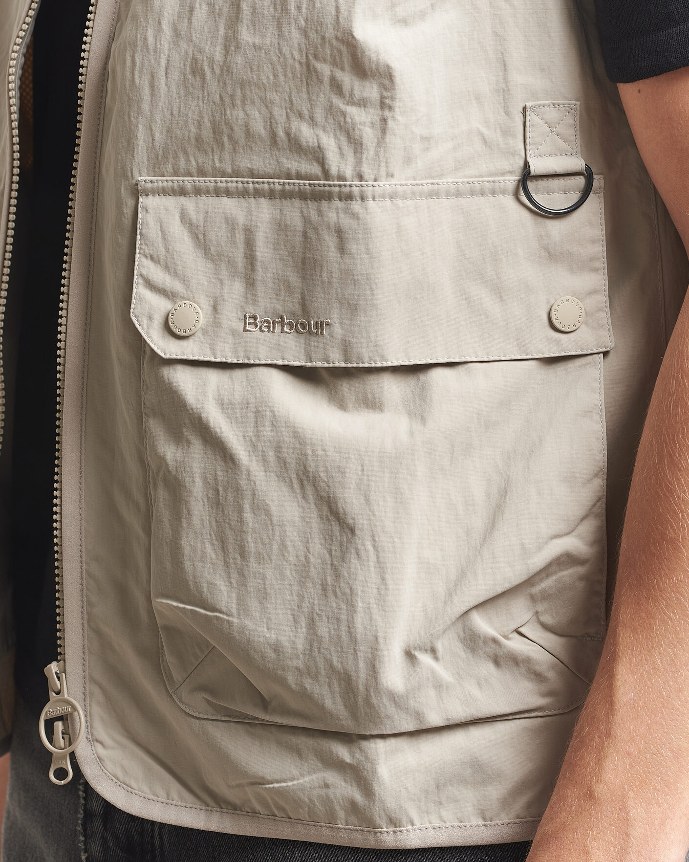 Herr | Västar | Barbour Lifestyle | Re-Engineered Flyweight Gilet Mist