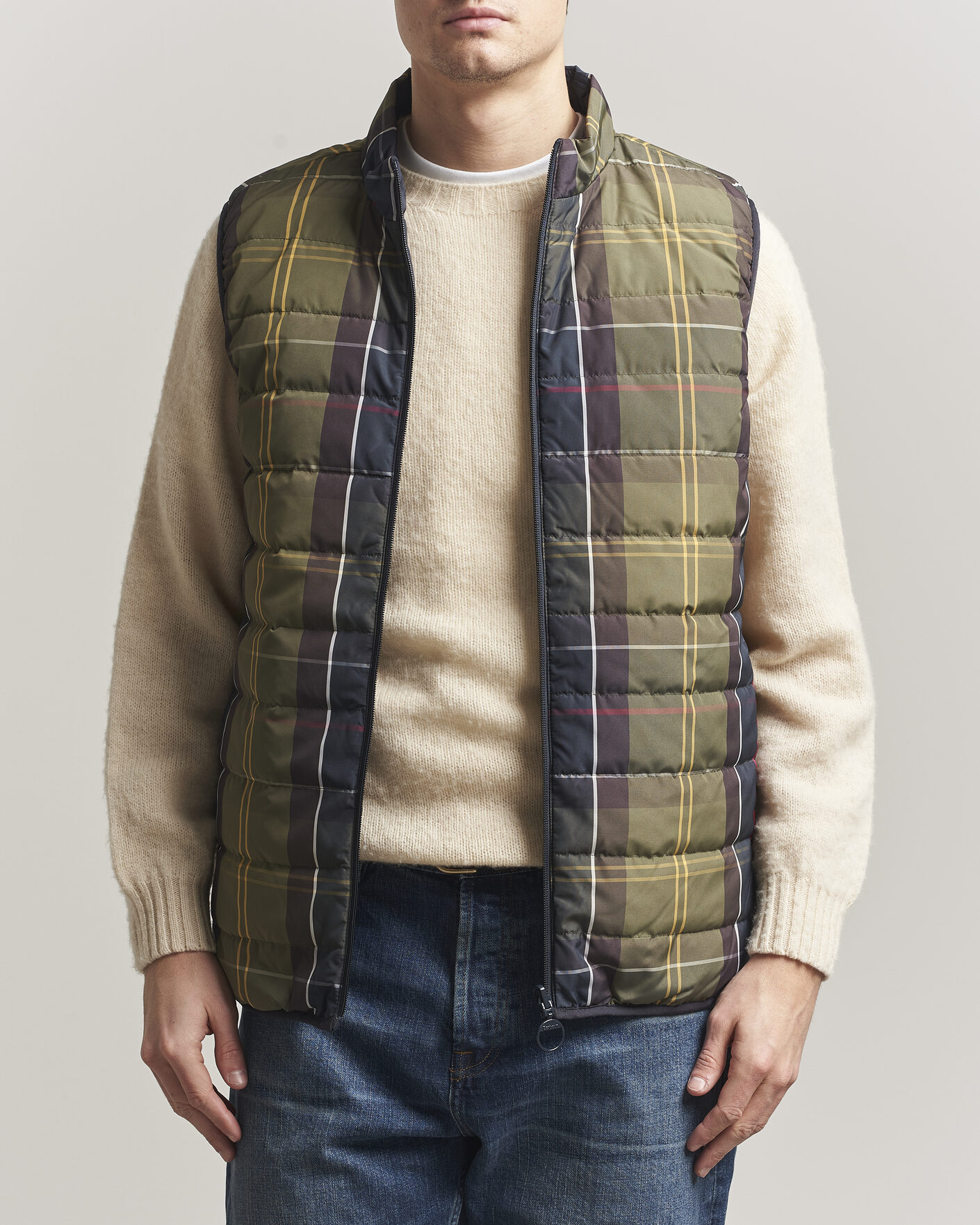 Herr | Västar | Barbour Lifestyle | Reversible Tartan Puffer Gilet Classic Tartan