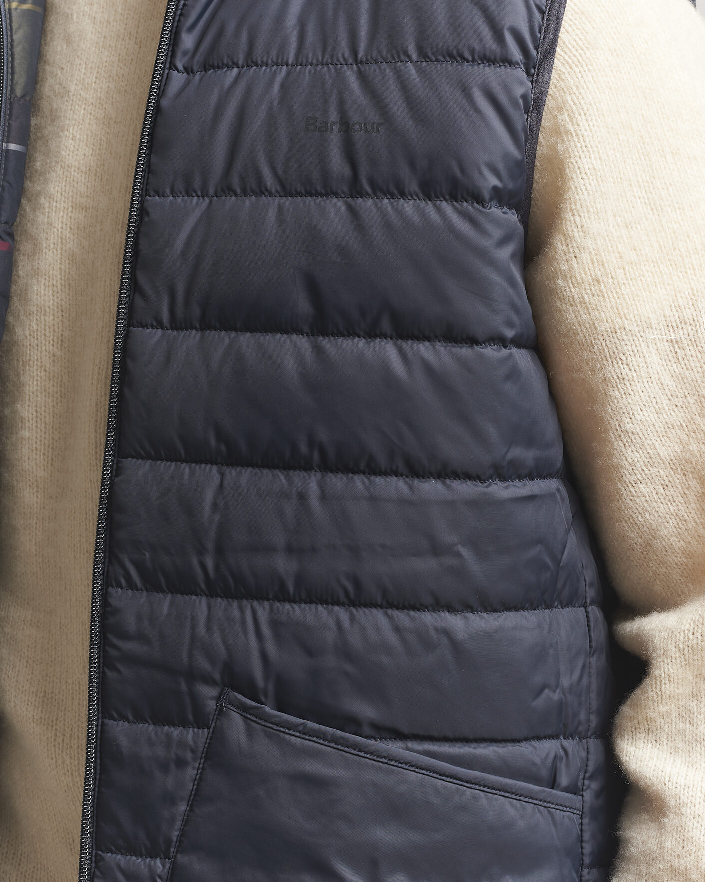 Herr | Västar | Barbour Lifestyle | Reversible Tartan Puffer Gilet Classic Tartan