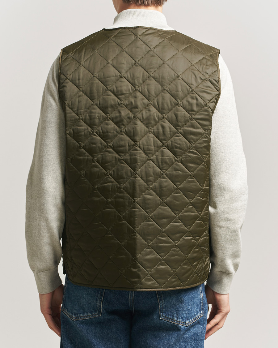 Herr | Västar | Barbour Lifestyle | Eaves Liner Olive