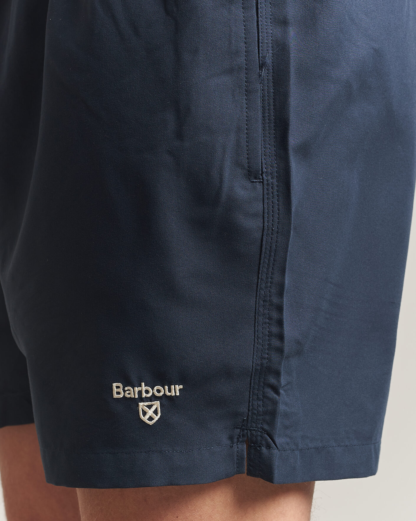 Herr | Badbyxor | Barbour Lifestyle | Staple Logo Swimshorts Navy