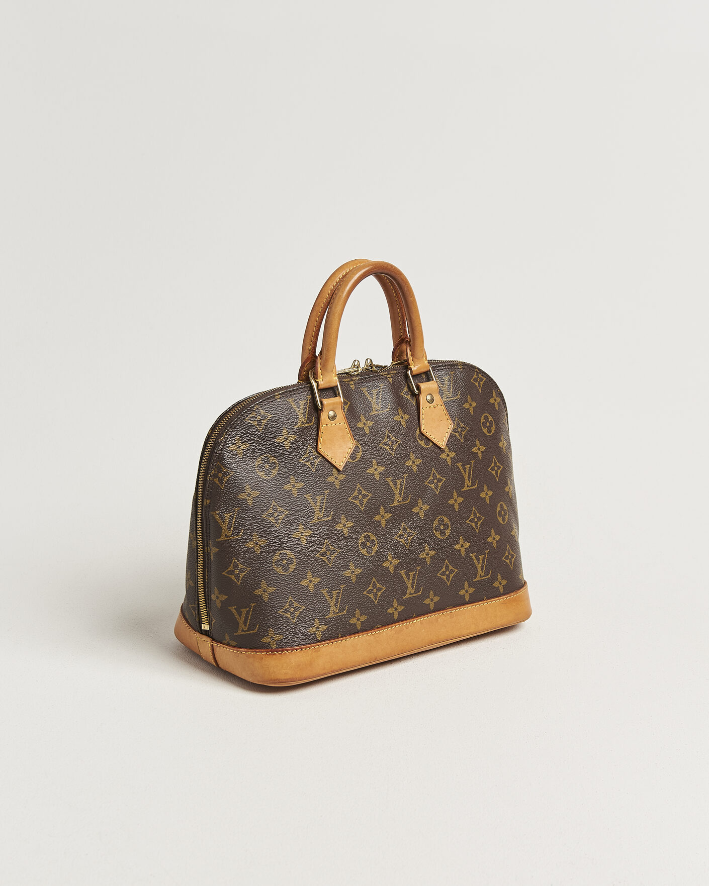 Herr | Pre-Owned & Vintage Bags | Louis Vuitton Pre-Owned | Alma Bag PM Monogram