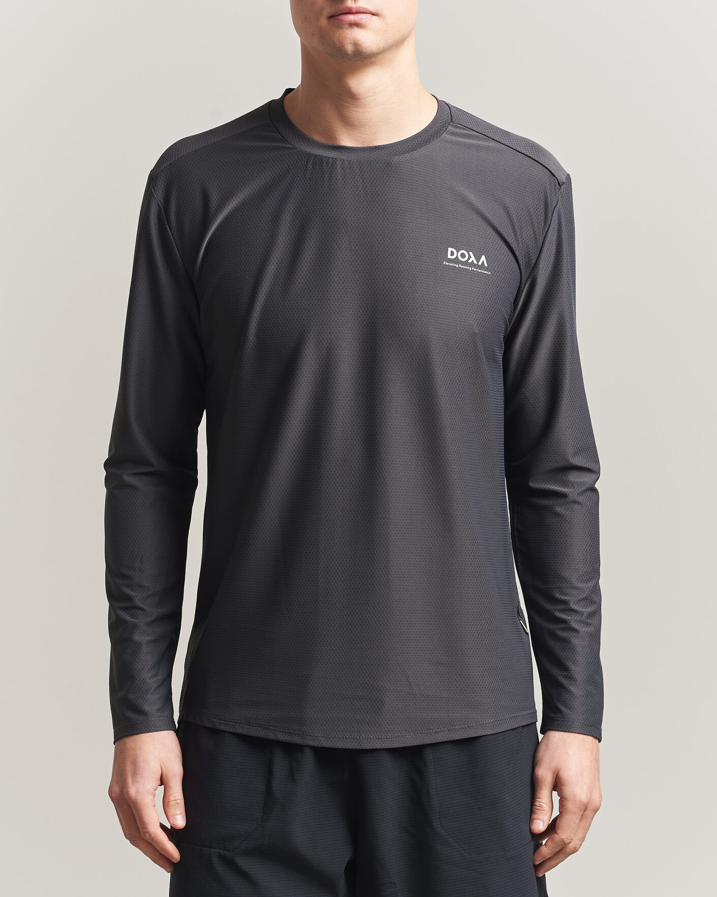 Herr | T-Shirts | DOXA | Rerun Long Sleeve T-Shirt Raven