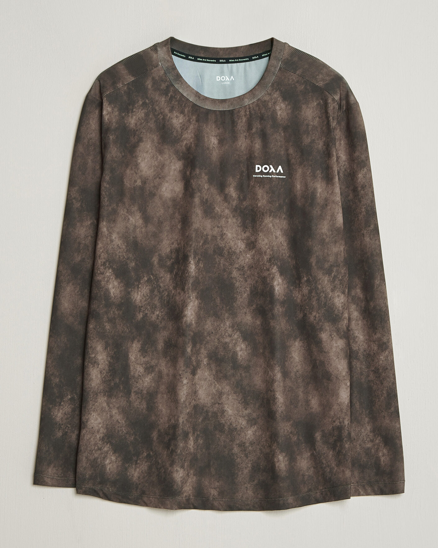 Herr | T-Shirts | DOXA | Rerun Long Sleeve T-Shirt Taupe