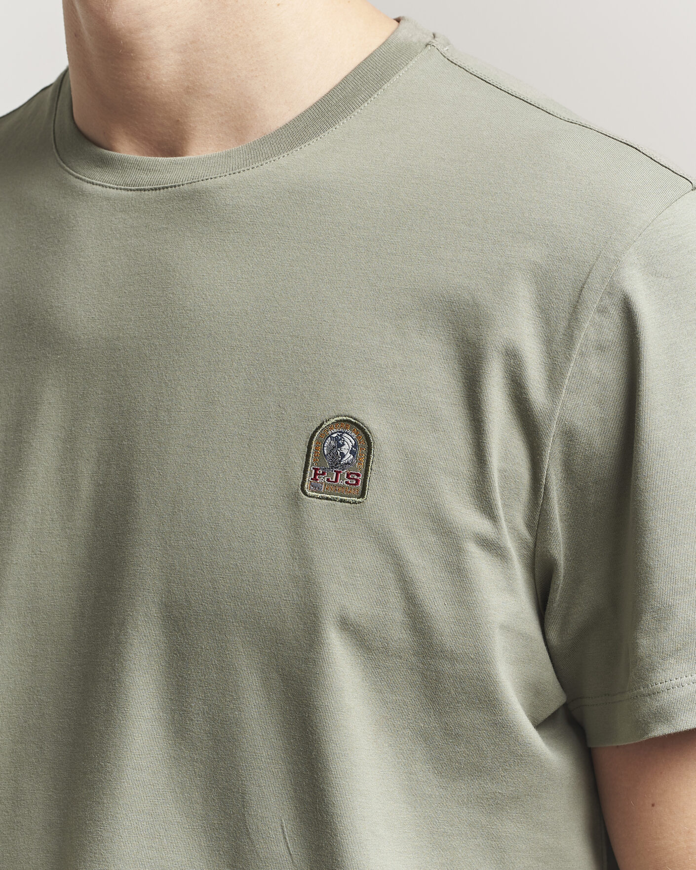 Herr | T-Shirts | Parajumpers | Patch Crew Neck T-Shirt Ashen Sage