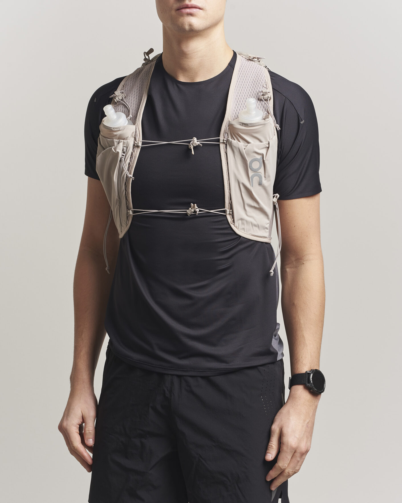 Herr | Active Accessoarer | On | Ultra Vest Pro 10L Fog