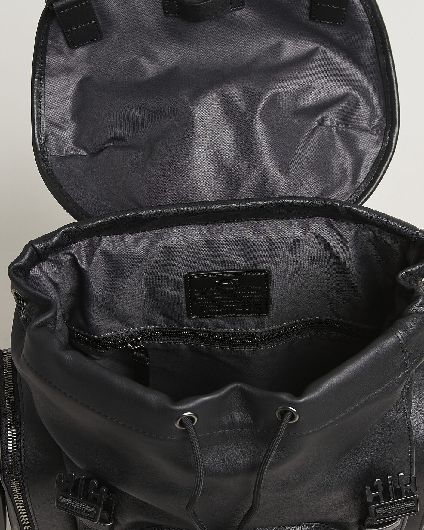 Herr | Väskor | TUMI | Harrison Small Griffen Backpack Black