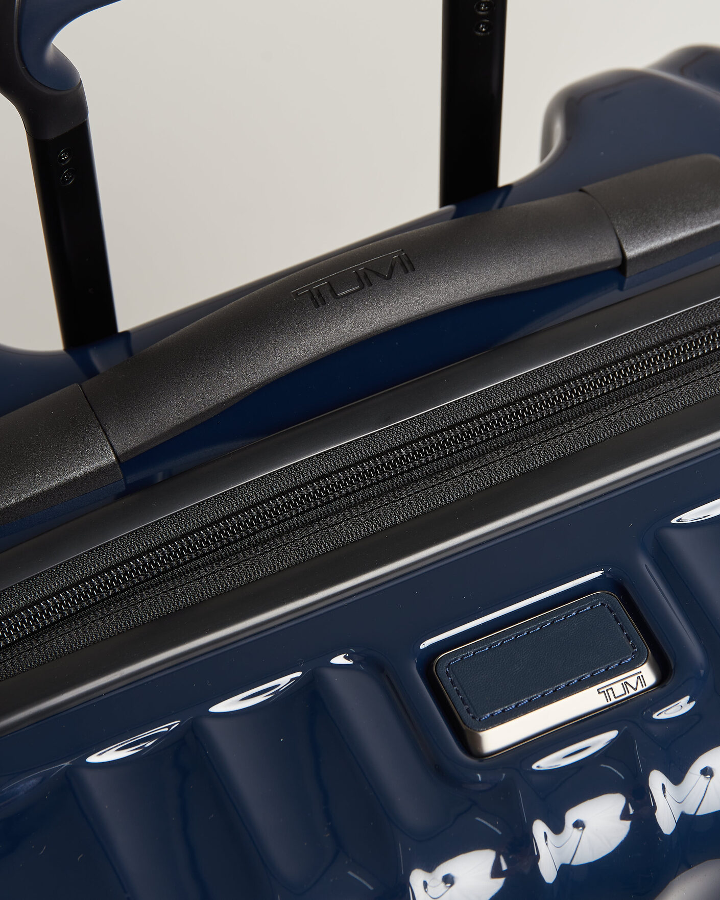 Herr | Väskor | TUMI | 19 Degree International Carry-on Trolley Navy