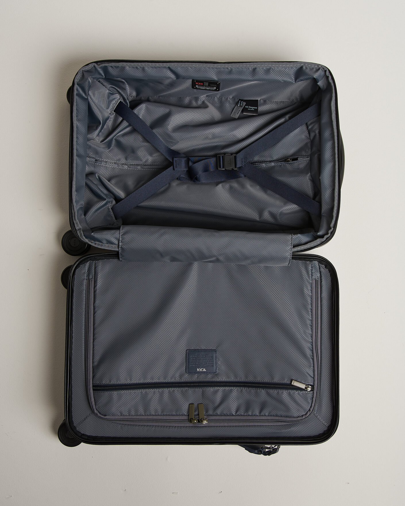 Herr | Väskor | TUMI | 19 Degree International Carry-on Trolley Navy