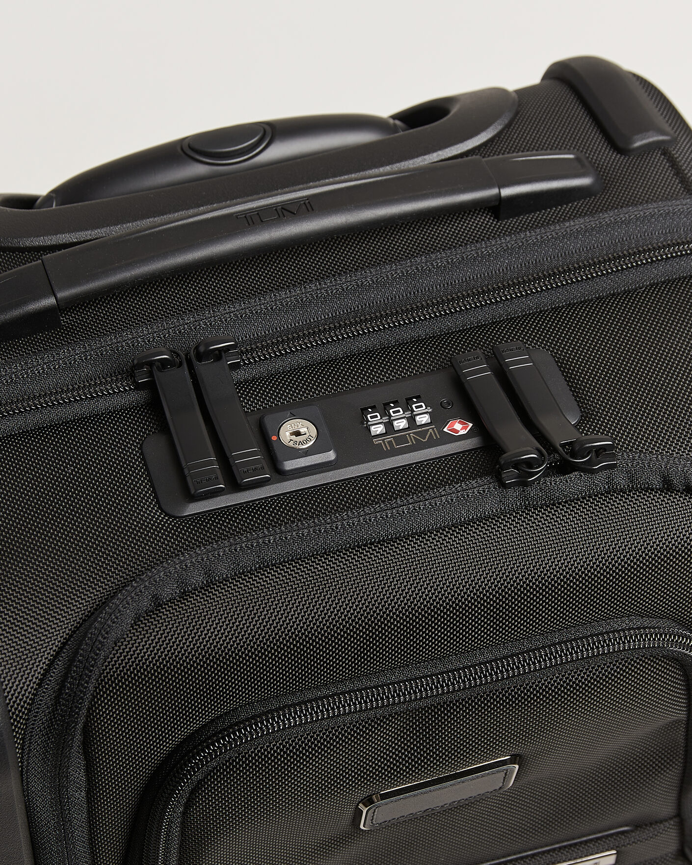 Herr | Väskor | TUMI | Alpha 4 Dual Access Expansion Cross Over Black