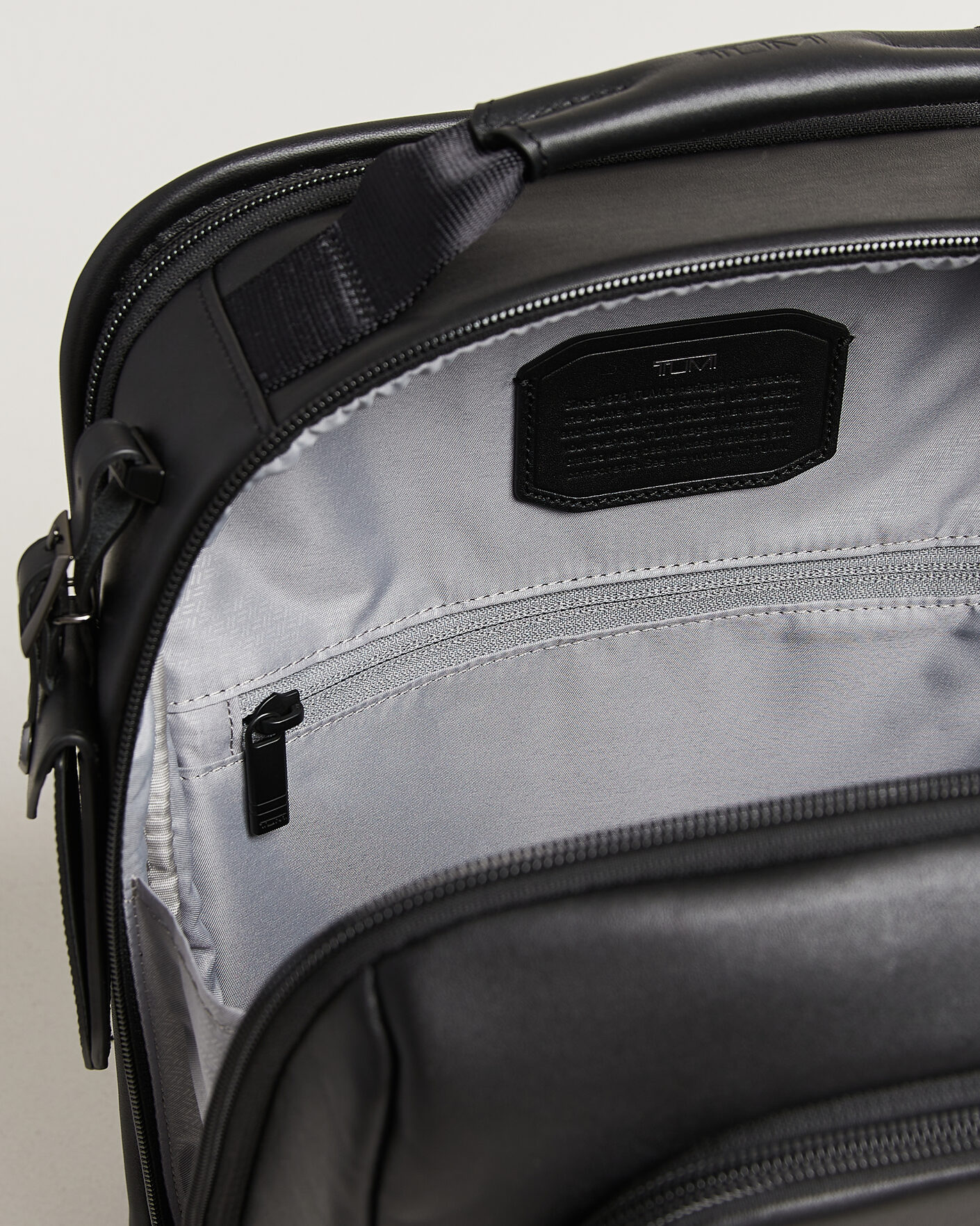 Herr | Väskor | TUMI | Alpha 4 Expandable Medium Backpack Black