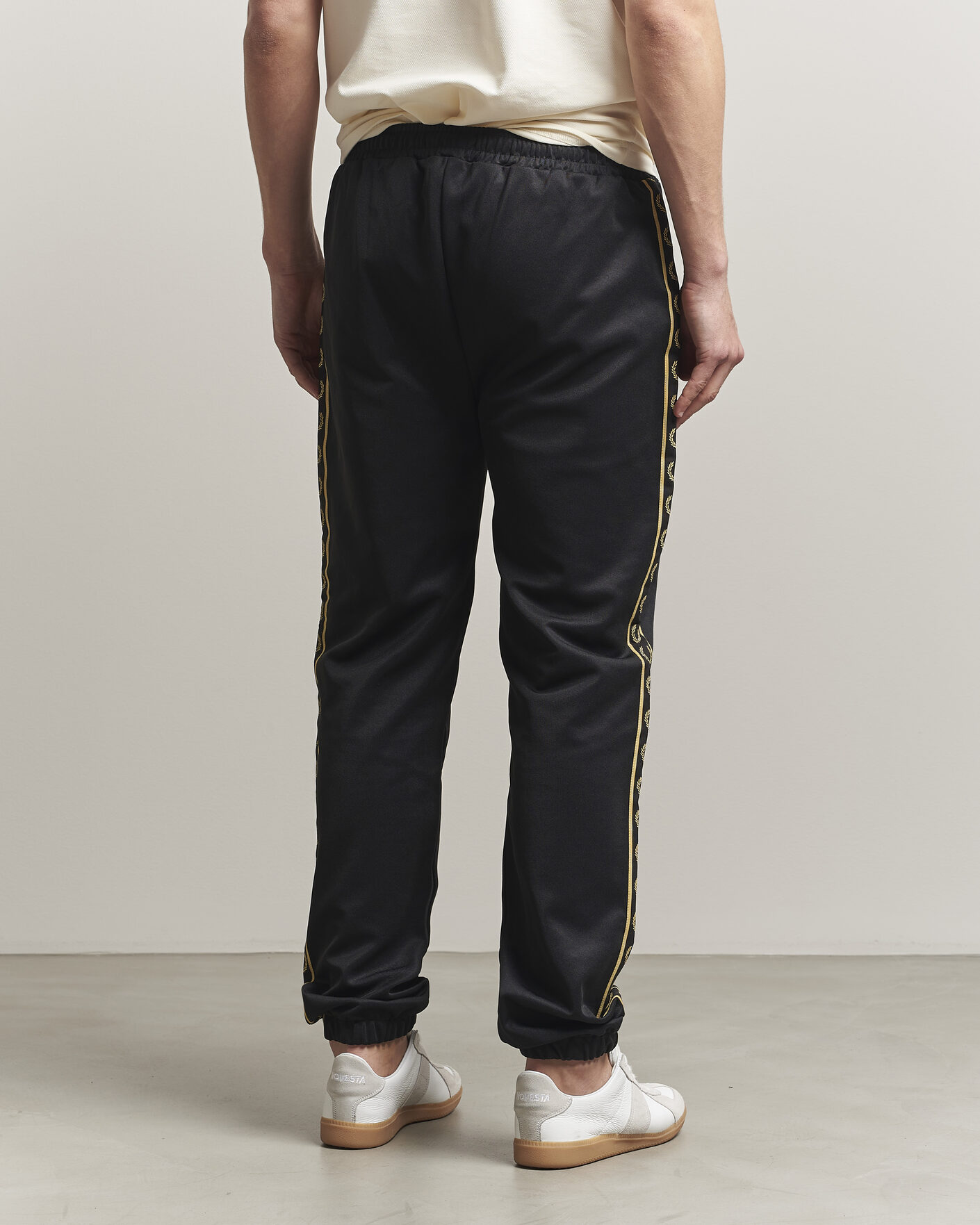 Herr | Byxor | Fred Perry | Taped Track Pants Black