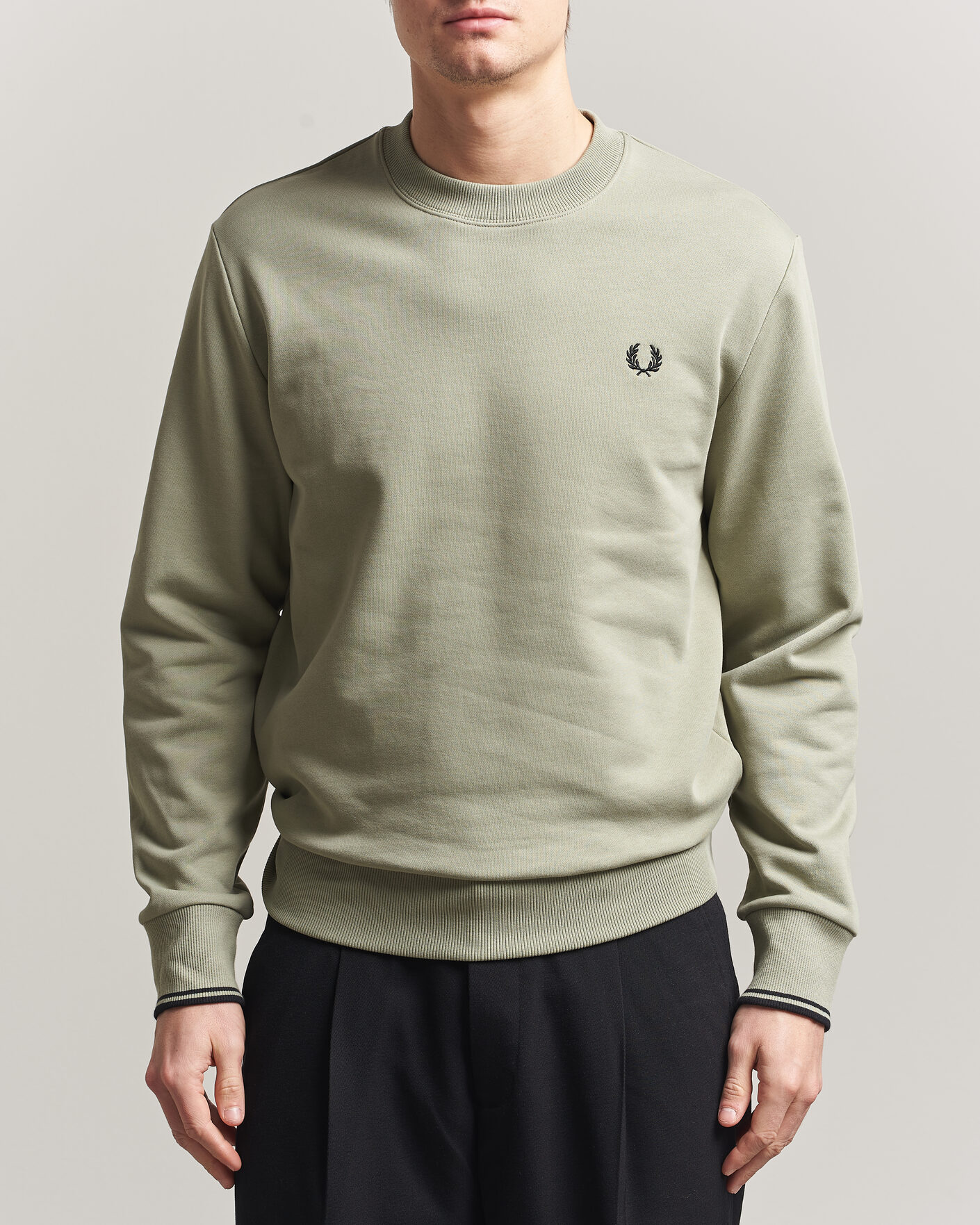 Herr | Tröjor | Fred Perry | Crew Neck Sweatshirt Seagrass Green