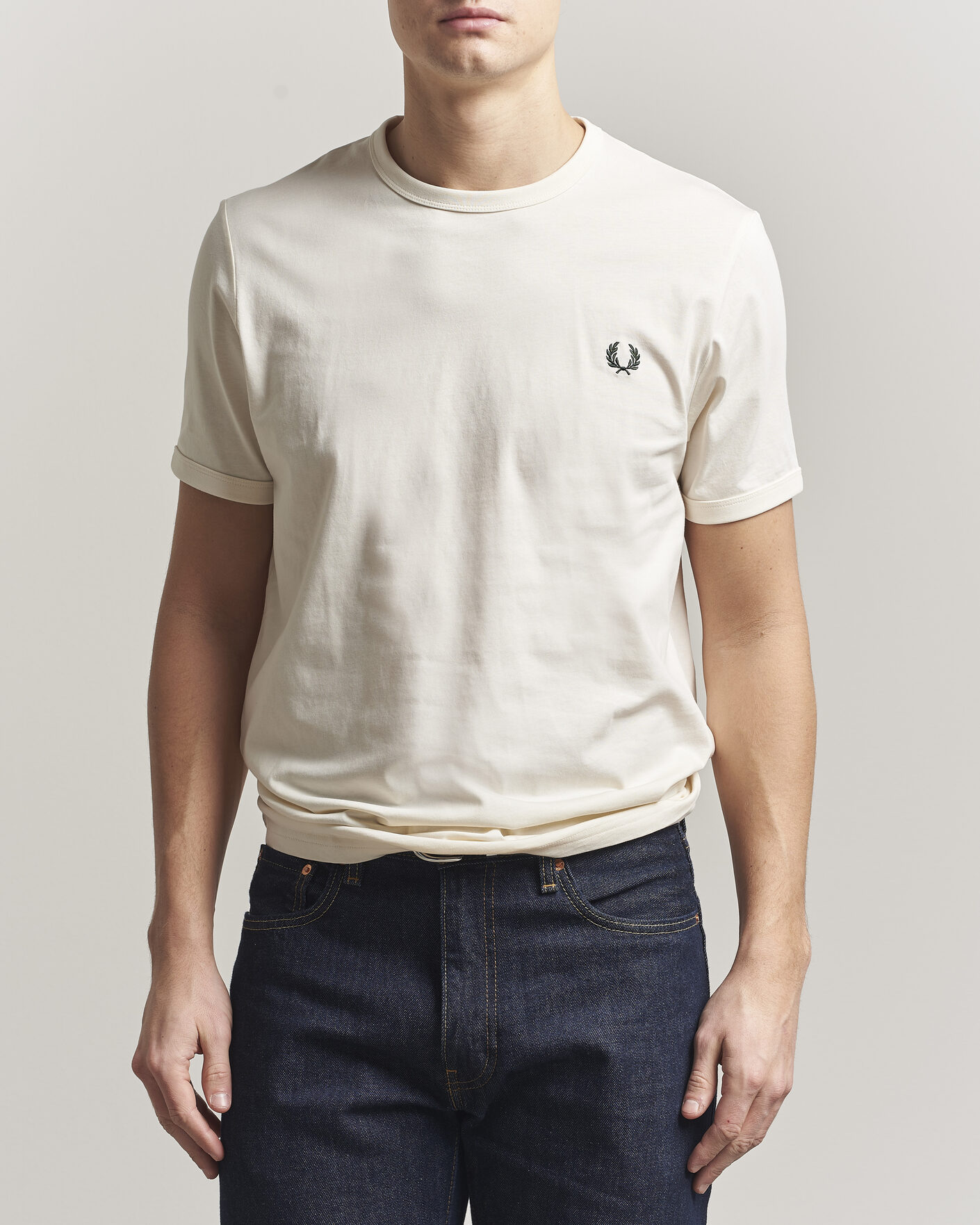 Herr | T-Shirts | Fred Perry | Ringer T-Shirt Ecru