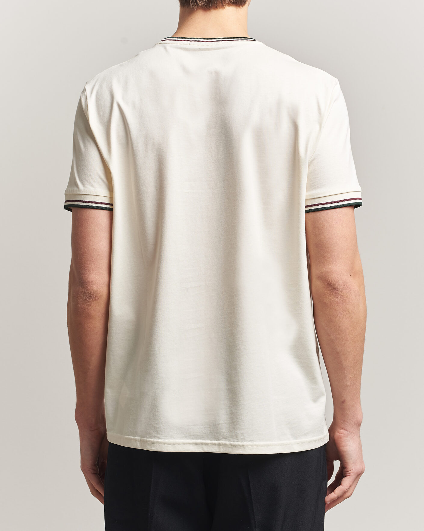 Herr | T-Shirts | Fred Perry | Twin Tipped T-Shirt Ecru