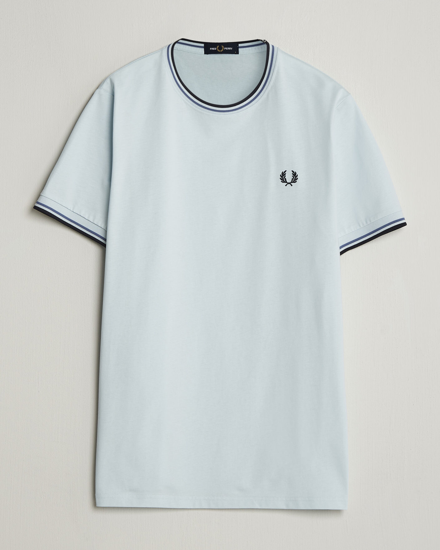Herr | T-Shirts | Fred Perry | Twin Tipped T-Shirt Light Ice