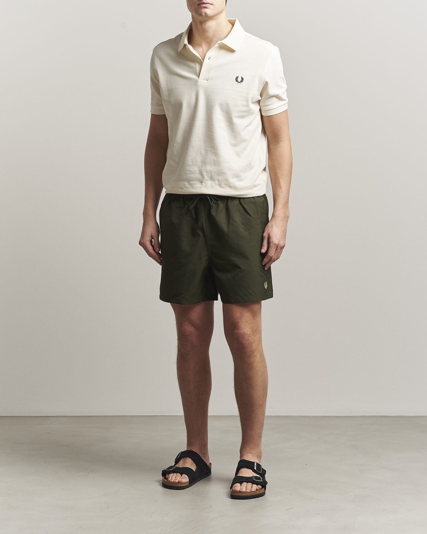 Herr | Badbyxor | Fred Perry | Classic Swimshorts Hunting Green