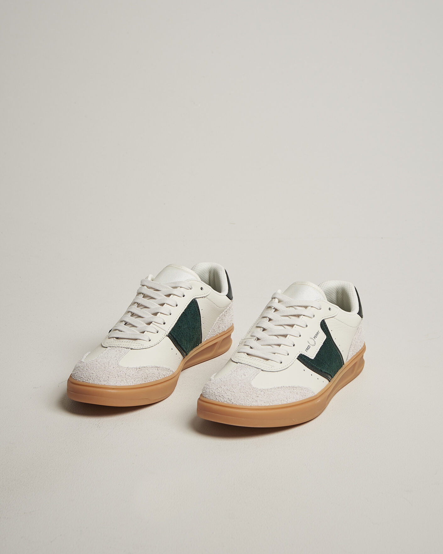 Herr | Sneakers | Fred Perry | B4 Leather/Suede Sneaker Light Ecru/Green