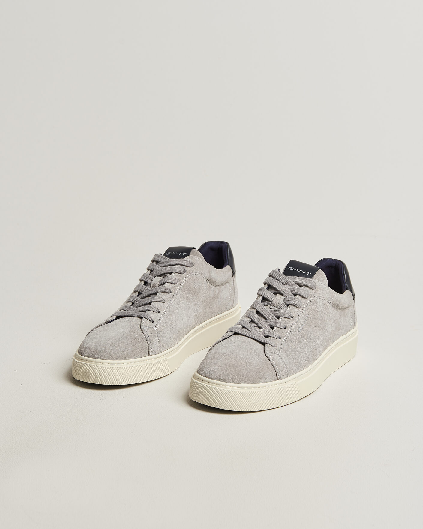 Herr | Sneakers | GANT | Mc Julien Suede Sneaker Light Grey