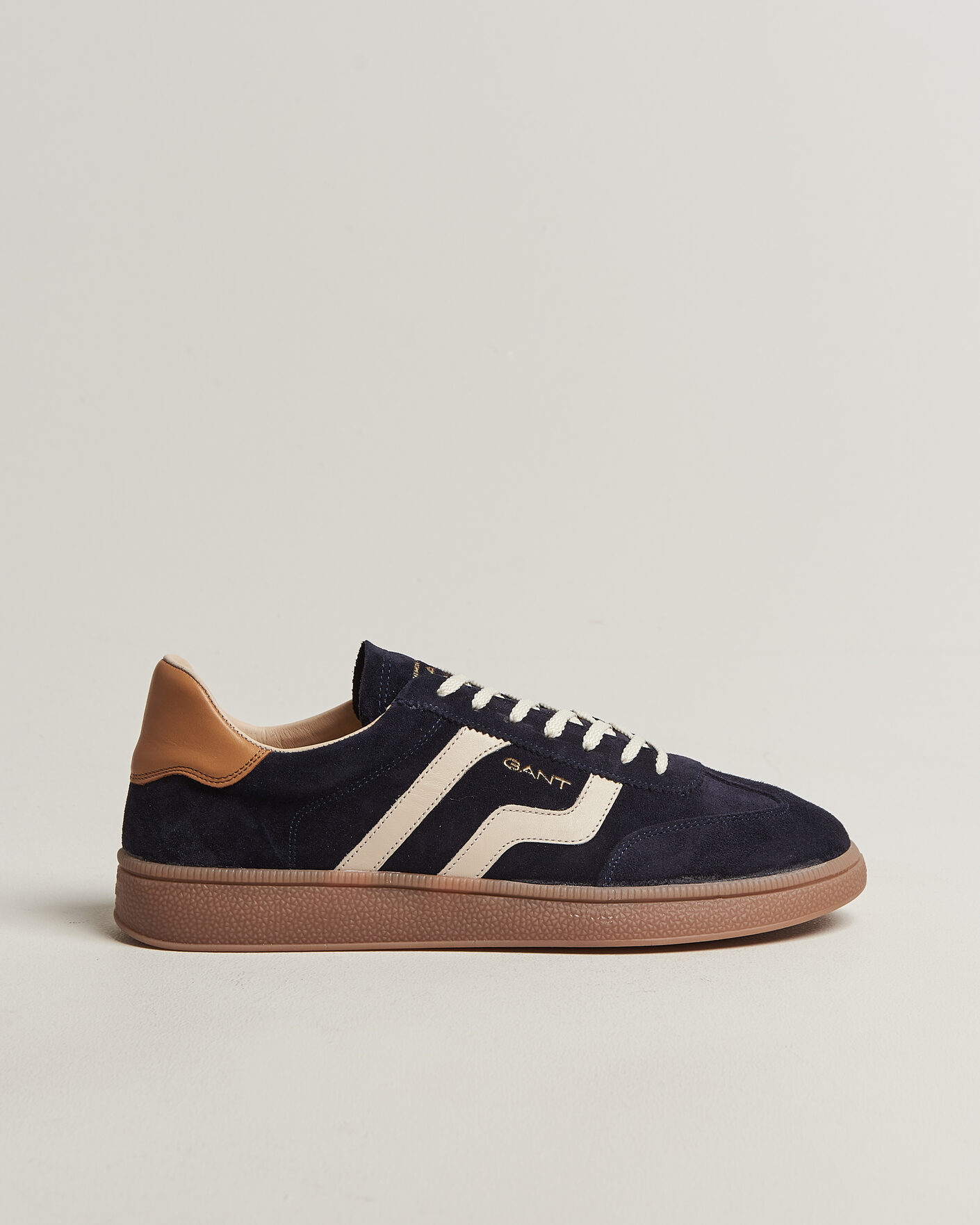 Herr | Sneakers | Gant | Cuzmo Suede Sneaker Marine/White