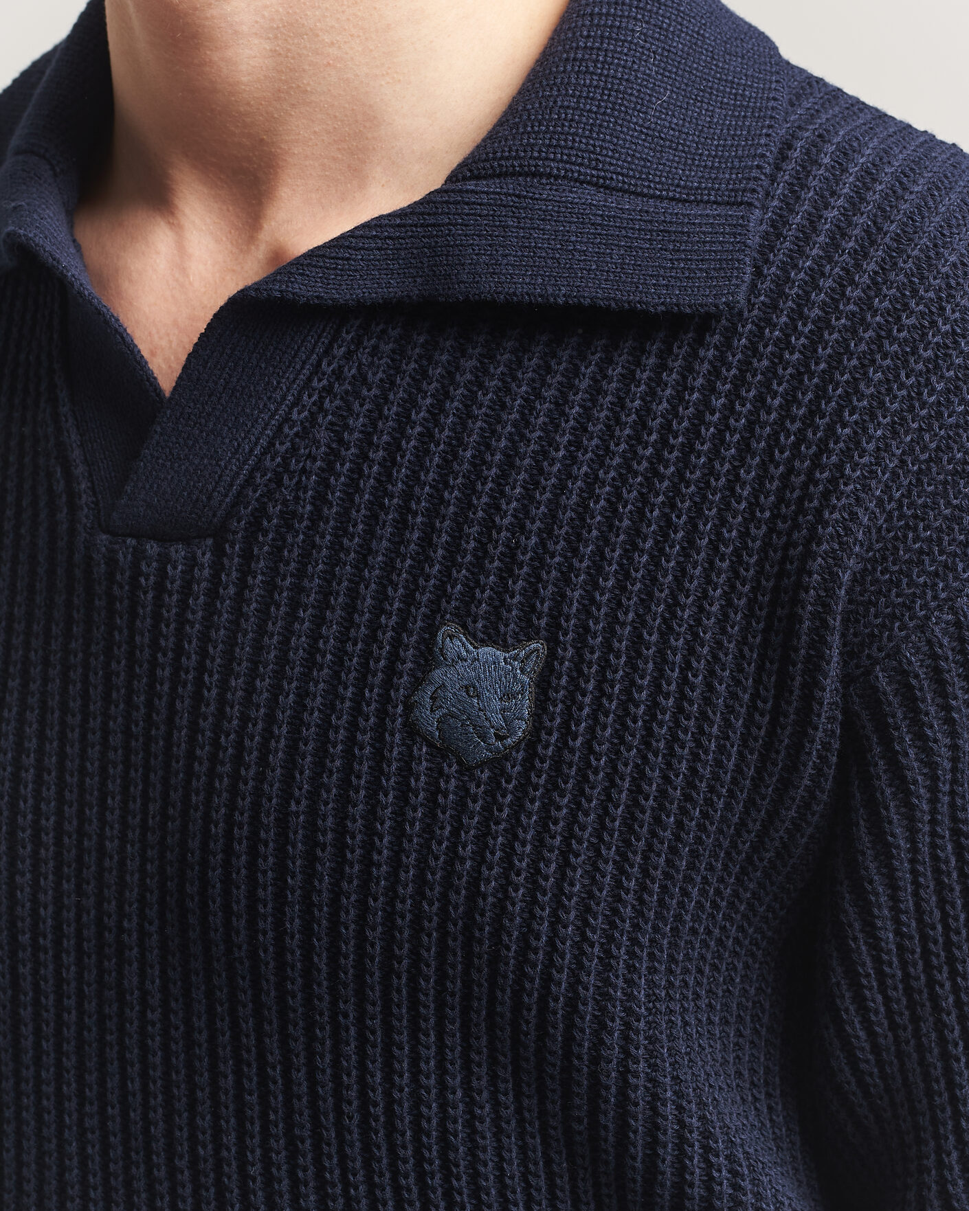 Herr | Pikéer | Maison Kitsuné | Tonal Fox Head Rib Knitted Polo Navy