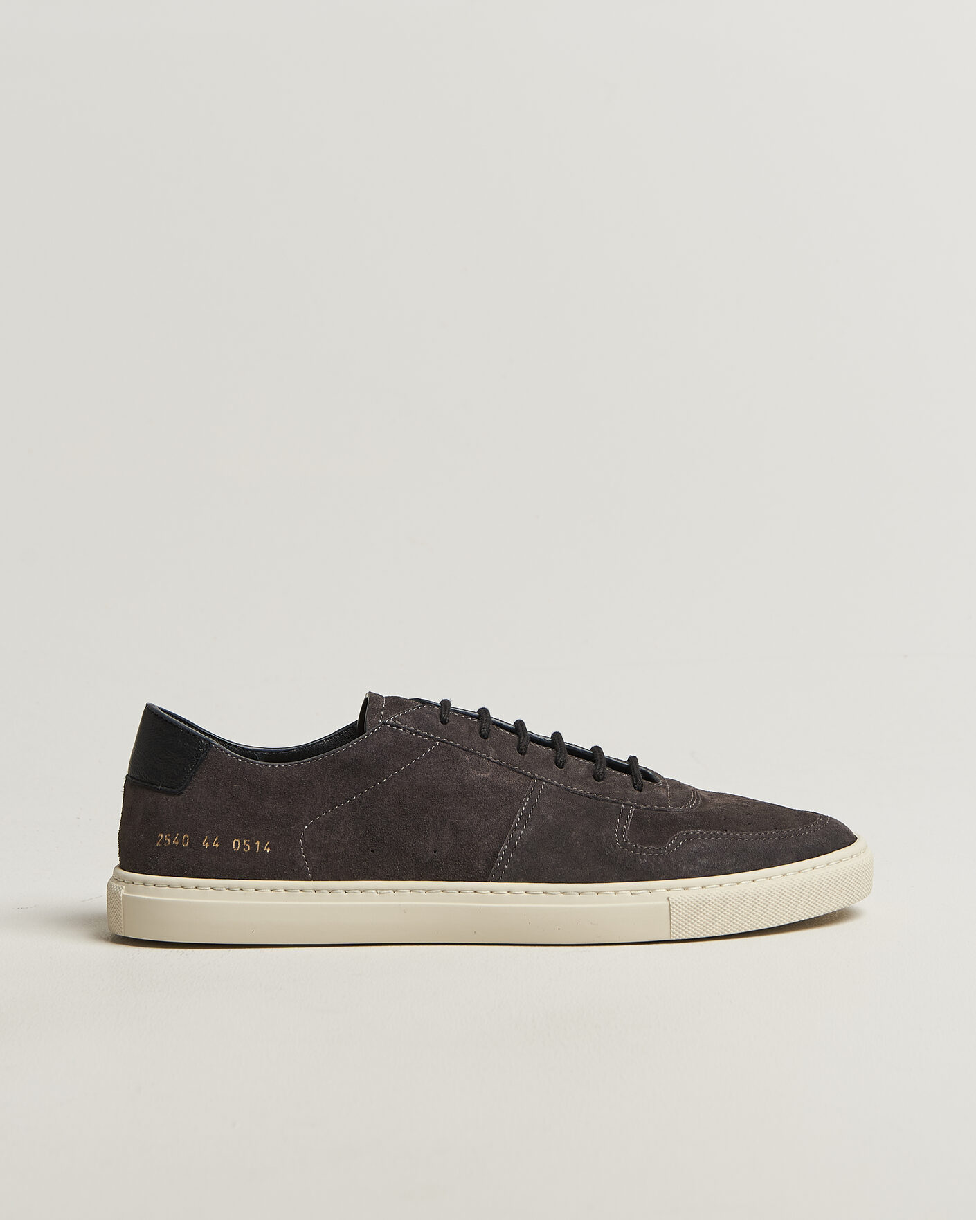 Herr | Sneakers | Common Projects | BBall Slim Deconstructed Suede Sneaker Off Black