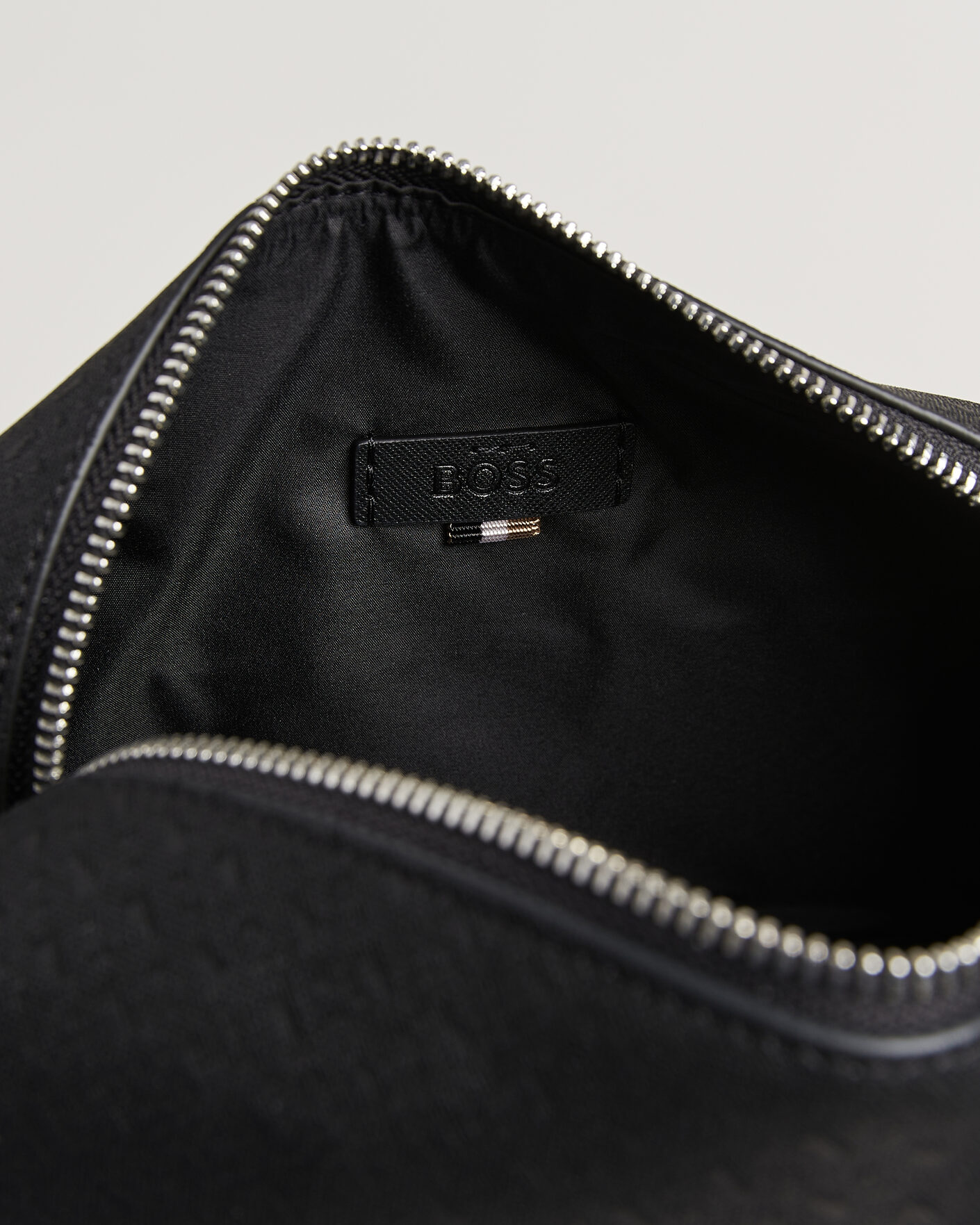 Herr | Väskor | BOSS BLACK | Daxter Monogram Leather Washbag Black