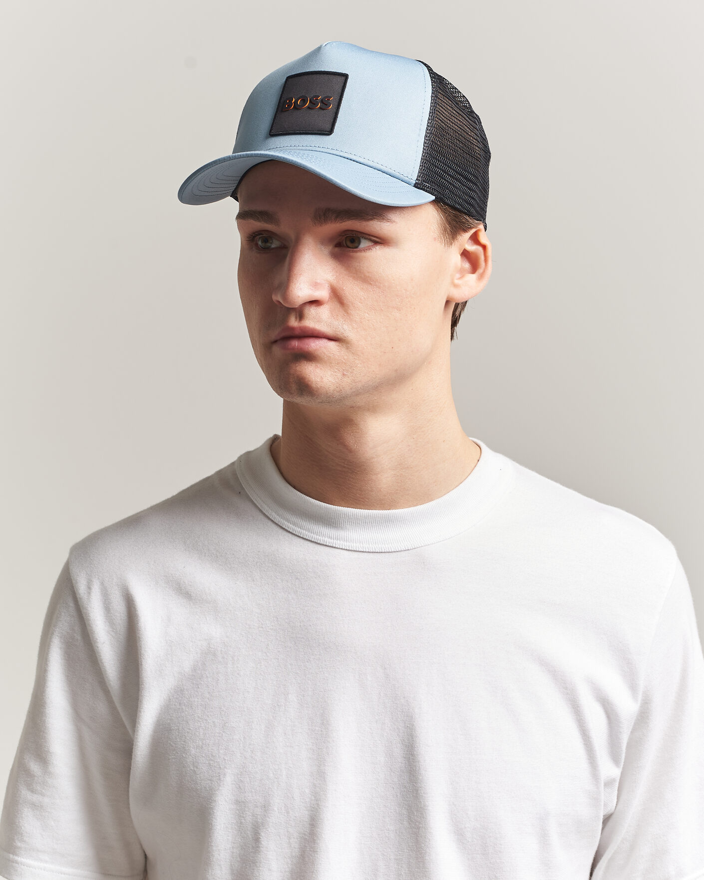 Herr | Hattar & kepsar | BOSS ORANGE | Elliot Trucker Cap Light Blue