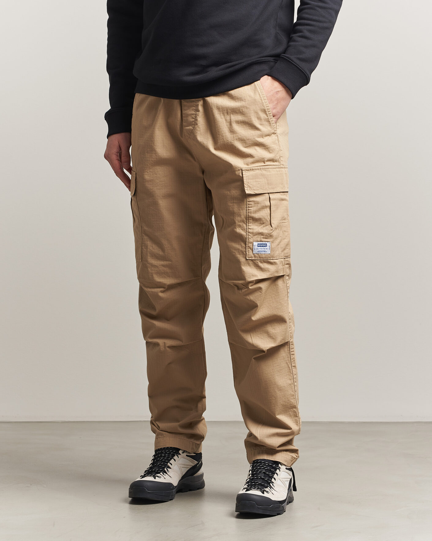Herr | Byxor | HUGO | Gadic Cargo Drawstring Pants Medium Beige