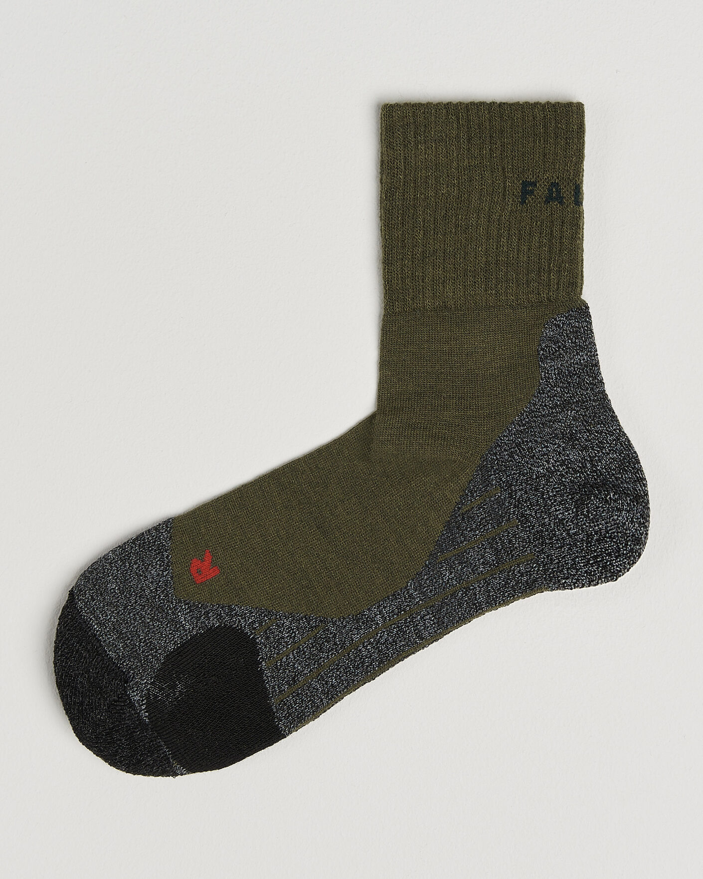 Herr | Underkläder | Falke Sport | TK2 Explore Short Trekking Socks Olive