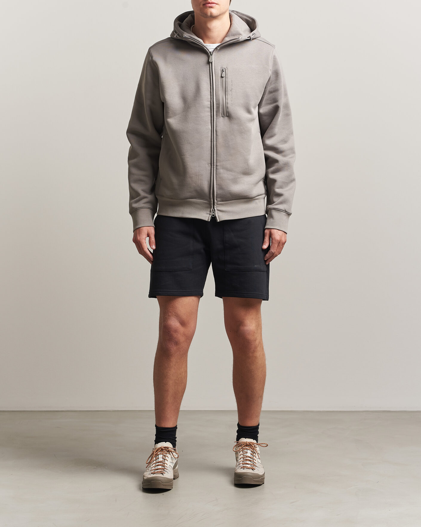 Herr | Shorts | Sail Racing | Bowman Monochrome Sweatshorts Carbon