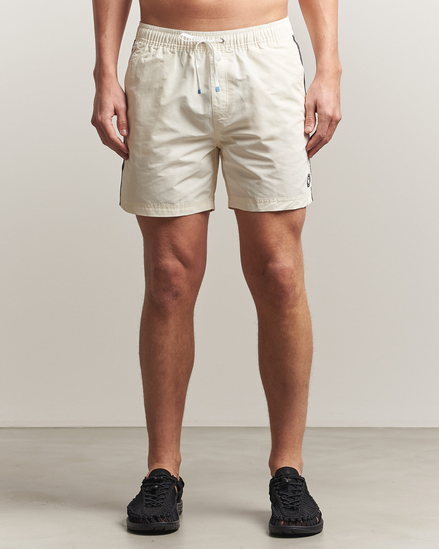 Herr | Badbyxor | Sail Racing | Fleet Swimshorts Off White