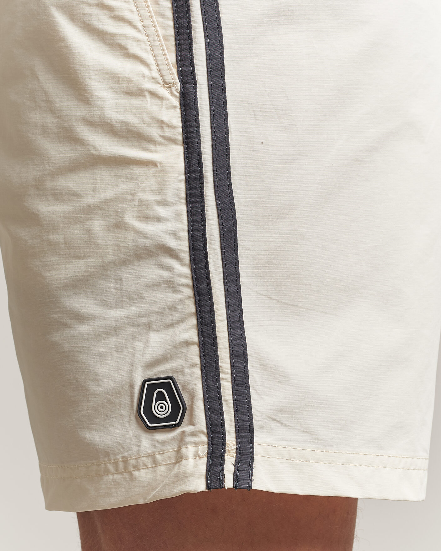 Herr | Badbyxor | Sail Racing | Fleet Swimshorts Off White