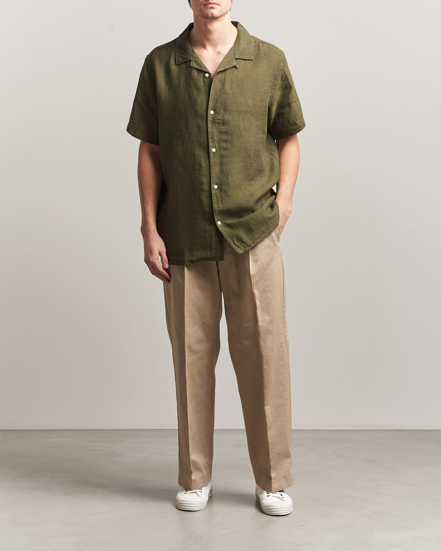 Herr | Skjortor | KnowledgeCotton Apparel | Short Sleeve Linen Resort Shirt Burnt Olive