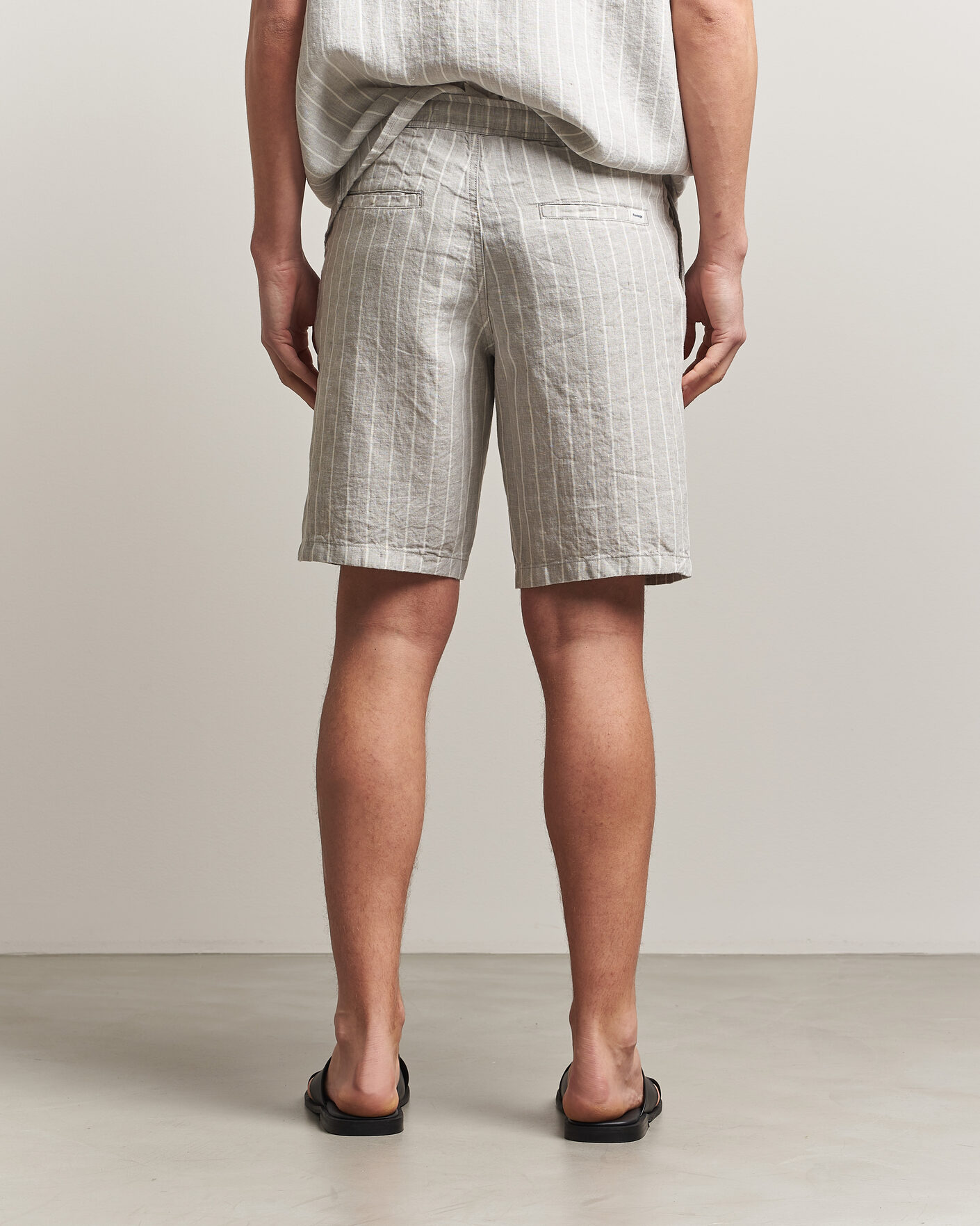 Herr | Shorts | KnowledgeCotton Apparel | Striped Loose Linen Shorts Grey
