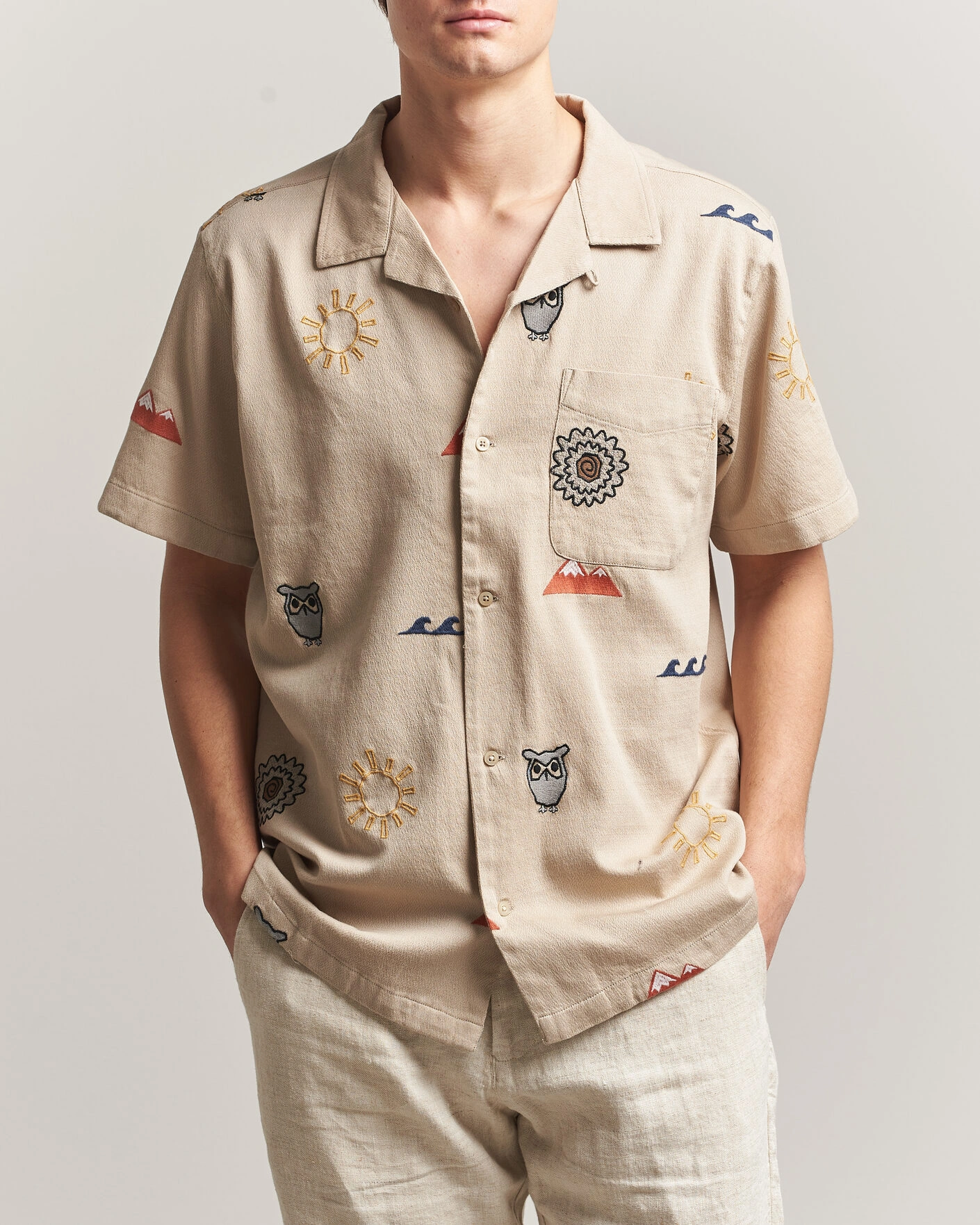 Herr | Skjortor | KnowledgeCotton Apparel | Relaxed Embroidery Shirt Light Feather Grey