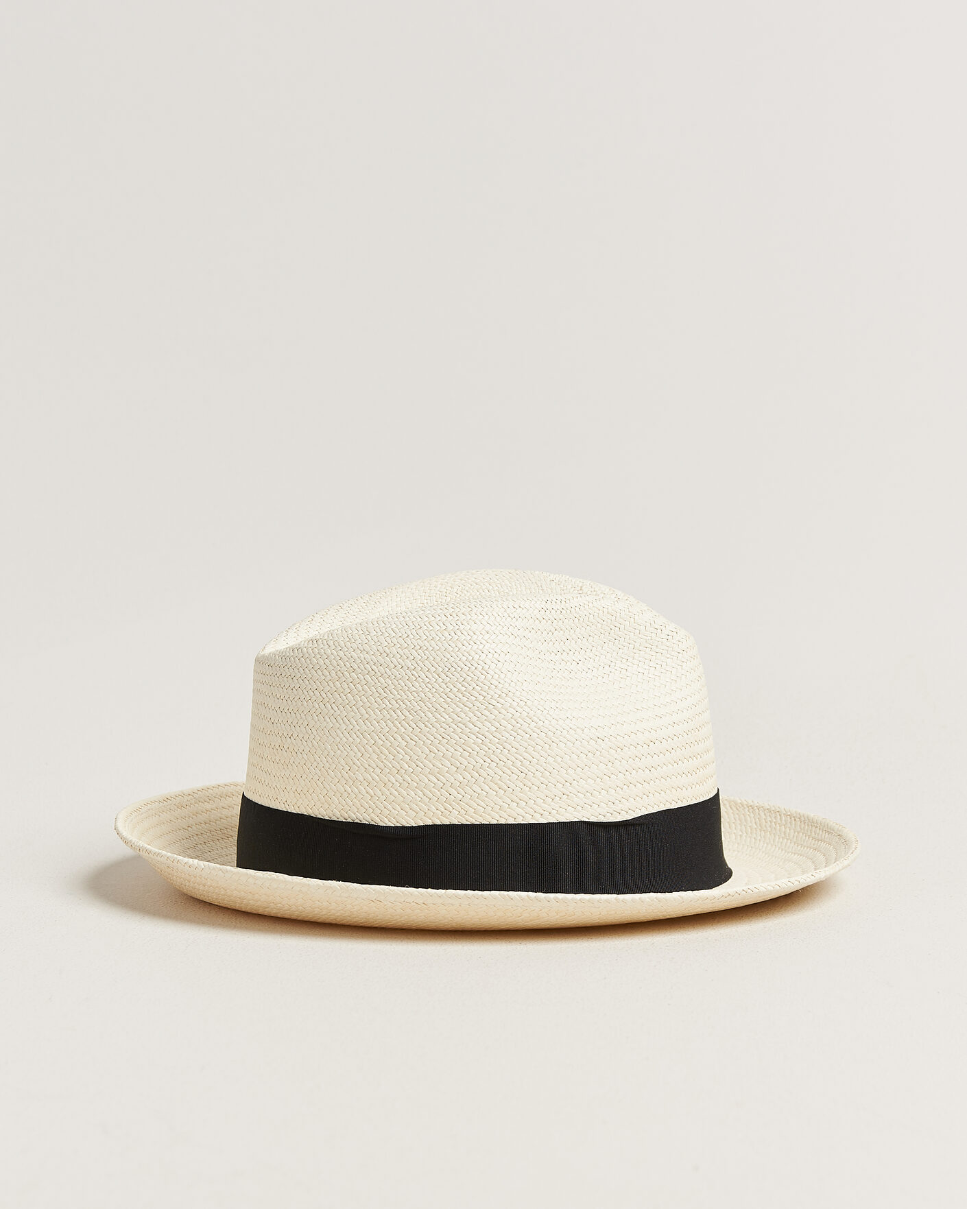 Herr | Hattar & kepsar | Wigéns | Trilby Panama Hat White/Black