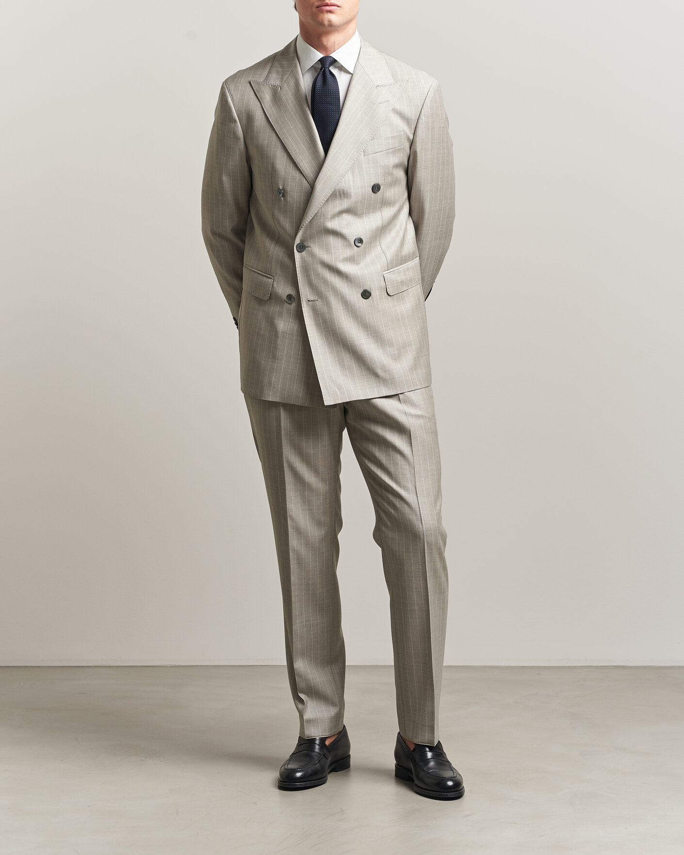 Herr | Byxor | Oscar Jacobson | Delon Striped Wool Trousers Beige