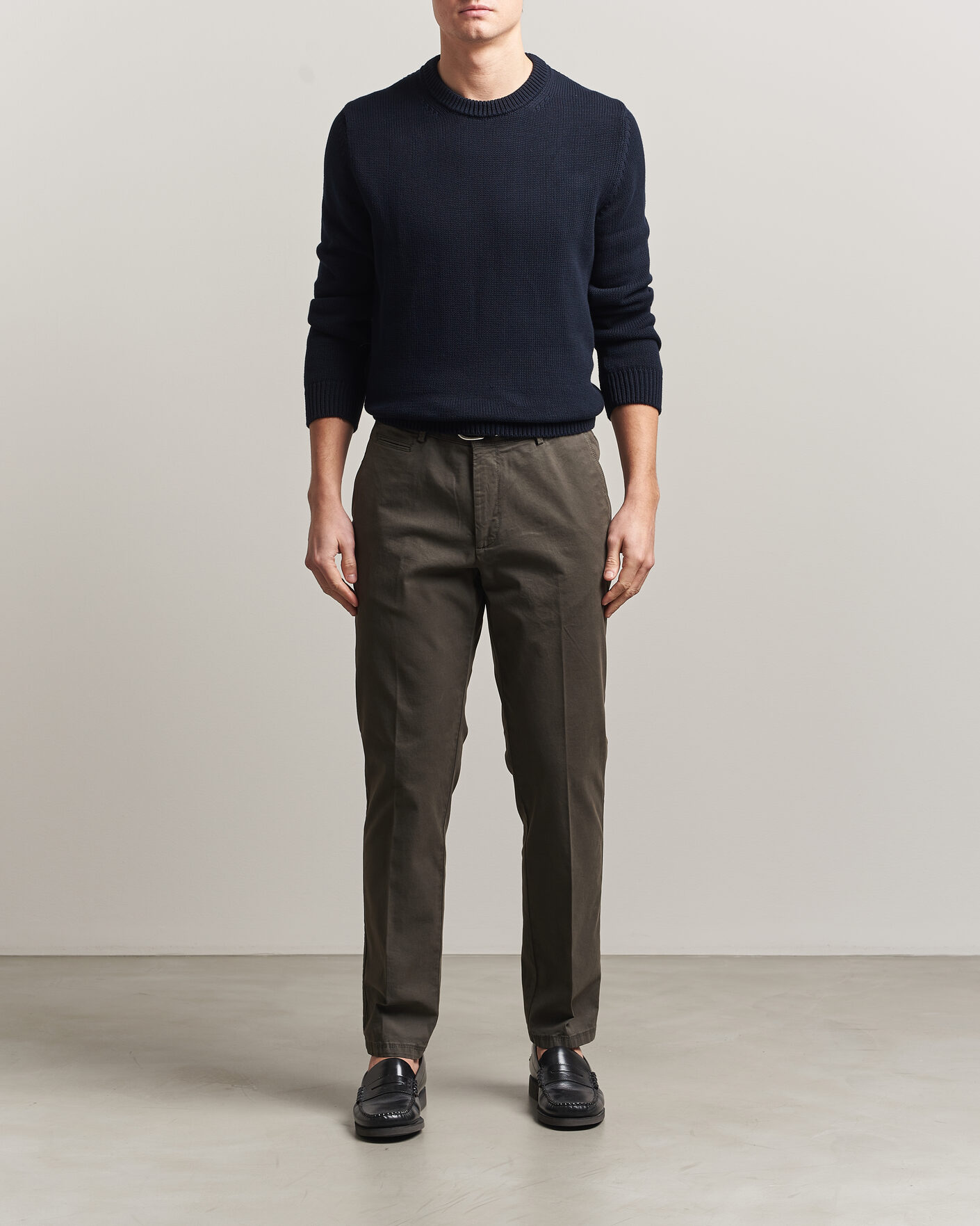 Herr | Byxor | Oscar Jacobson | Danik Cotton Trousers Olive
