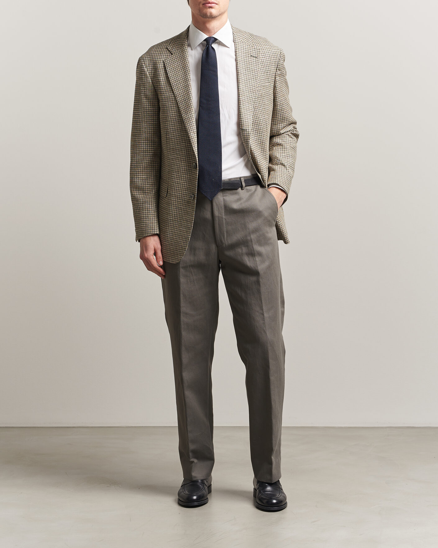 Herr | Byxor | Oscar Jacobson | Del Cotton/Linen Trousers Olive