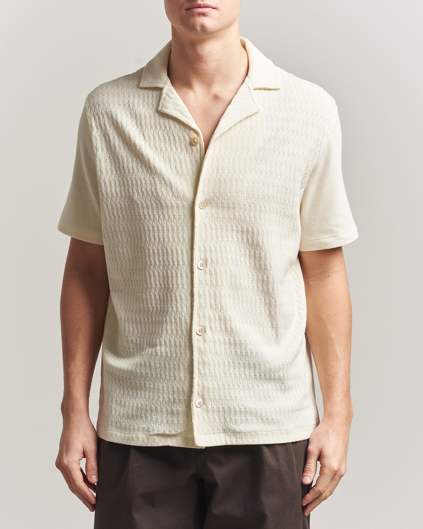 Herr | Skjortor | Oscar Jacobson | Kirk Knitted Short Sleeve Shirt Off White