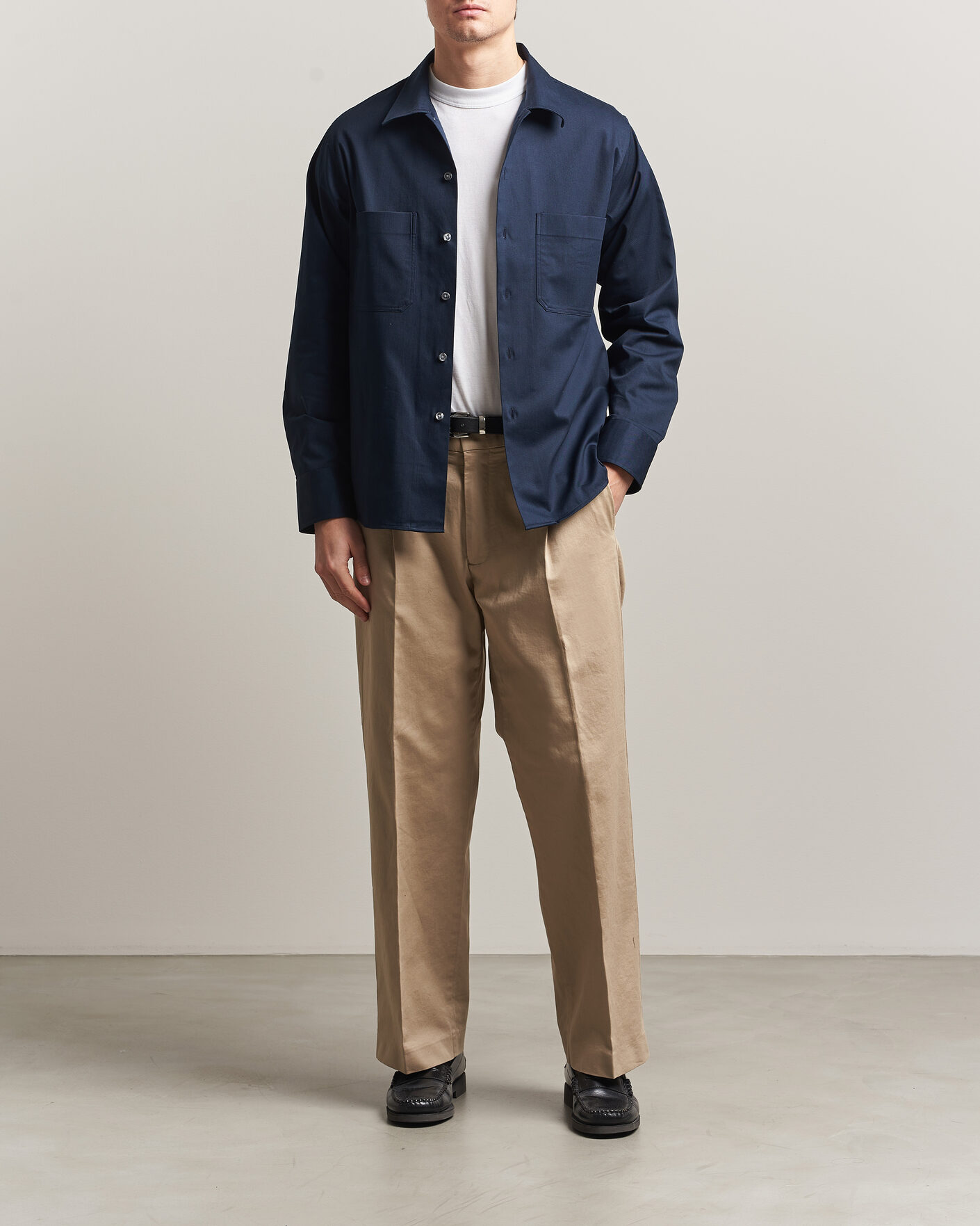 Herr | Skjortor | Oscar Jacobson | Straight Fit Bowling Collar Cotton Shirt Navy