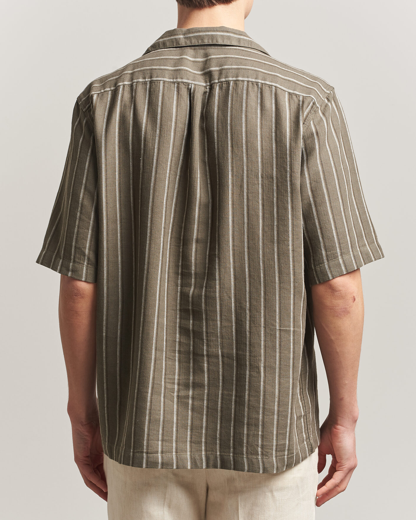 Herr | Skjortor | Oscar Jacobson | Reg Fit Cuban Herringbone Short Sleeve Shirt Green