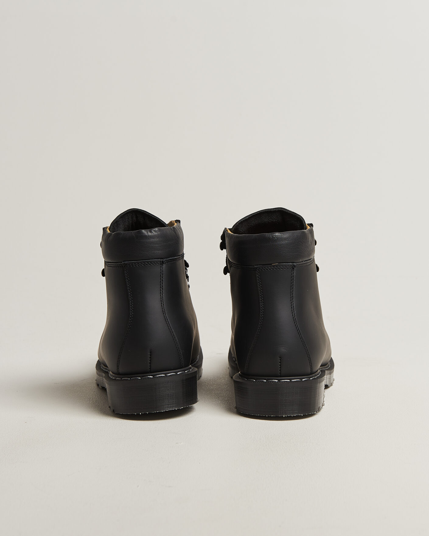 Herr | Kängor | Solovair | Urban Hiker Boot Black Waxy